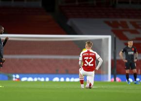 Controversă pe „Emirates” » Jucătorii lui Arsenal și arbitrul au îngenuncheat, fotbaliștii Slaviei i-au privit din picioare: „Dezgustător”