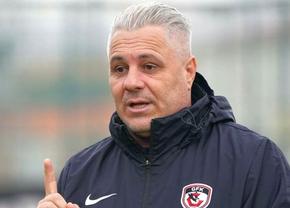 Marius Șumudică, ironic după tirada lui Pițurcă: „Pregătesc FCSB și Craiova din living, înseamnă că sunt deosebit și foarte bun”