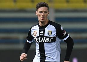 Parma - AC Milan » Dennis Man, anunțat titular în trupa lui Roberto D'Aversa! Echipele probabile + cote