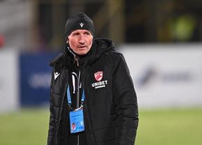 „Iese Ahmed, intră Bani!” » Gigi Mulțescu a produs recent câteva episoade jenante la Dinamo, de care au râs jucătorii
