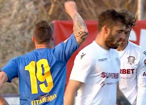 Le-a scos mingea din poartă! Eroare gravă de arbitraj în Rapid - Dunărea Călărași