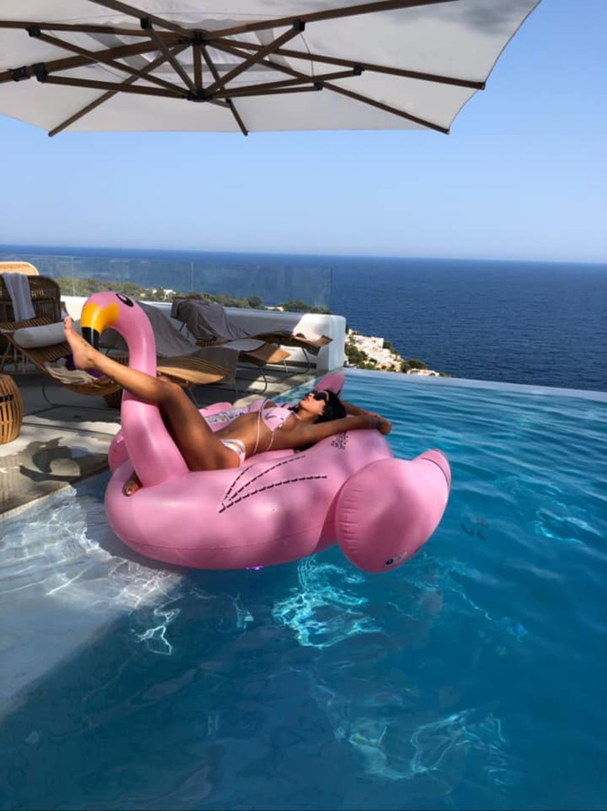 Cum arăta Daniela Crudu în urmă cu 20 de ani, când s-a lansat la „Divizia Sexy” » Blonda focoasă care avea să-i scoată peri albi lui Gigi Becali