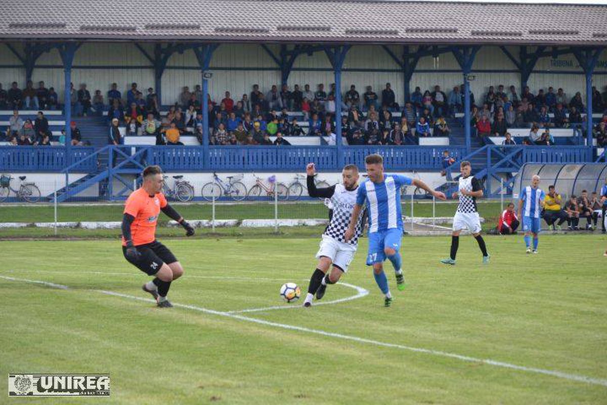 EXCLUSIV Cazul ZGUDUITOR al lui Cătălin Suciu: în 2016 era dorit de Reghe la FCSB, acum are peste 130kg în Liga 3! „Mi-am topit ambiția, am început să mănânc fără măsură”