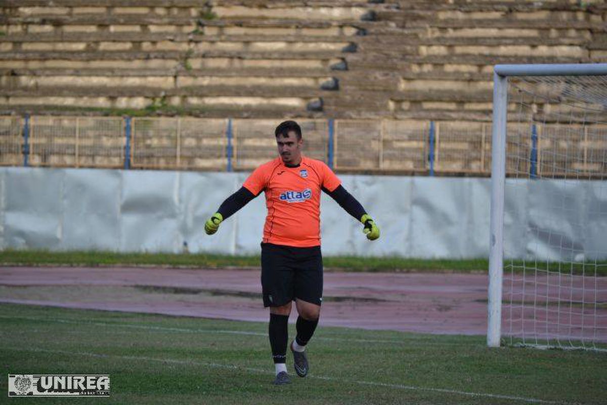 EXCLUSIV Cazul ZGUDUITOR al lui Cătălin Suciu: în 2016 era dorit de Reghe la FCSB, acum are peste 130kg în Liga 3! „Mi-am topit ambiția, am început să mănânc fără măsură”