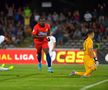 FCSB - VIITORUL 2-1 / Ca prin brânză! Secvență excelentă de imagini suprinse de fotoreporterul GSP Raed Krishan cu gafele în serie ale fundașilor Viitorului la golul lui Gnohere