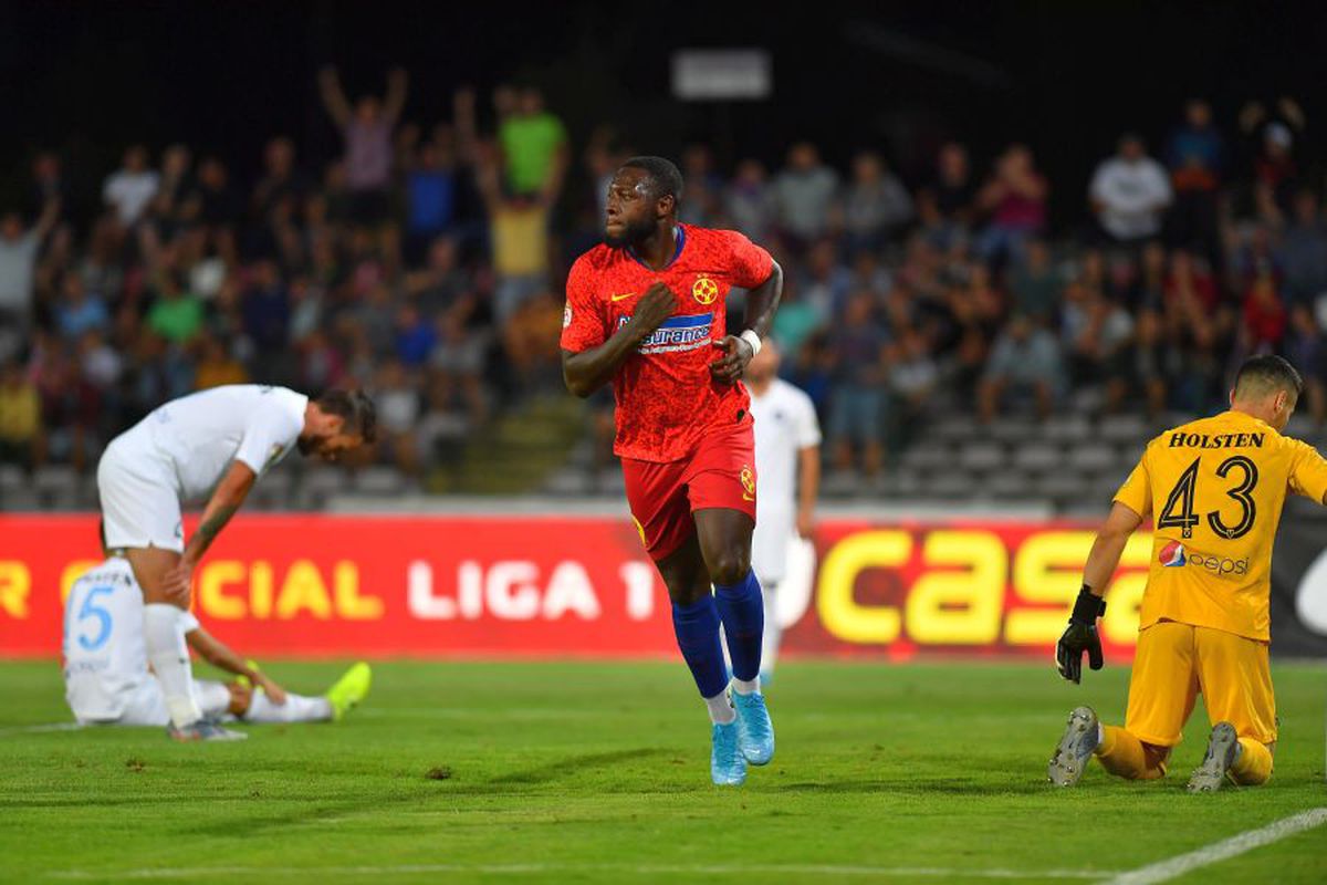 FCSB - VIITORUL 2-1 / A trecut ca prin brânză! Secvență excelentă de imagini suprinse de fotoreporterul GSP Raed Krishan cu gafele în serie ale fundașilor Viitorului la golul lui Gnohere