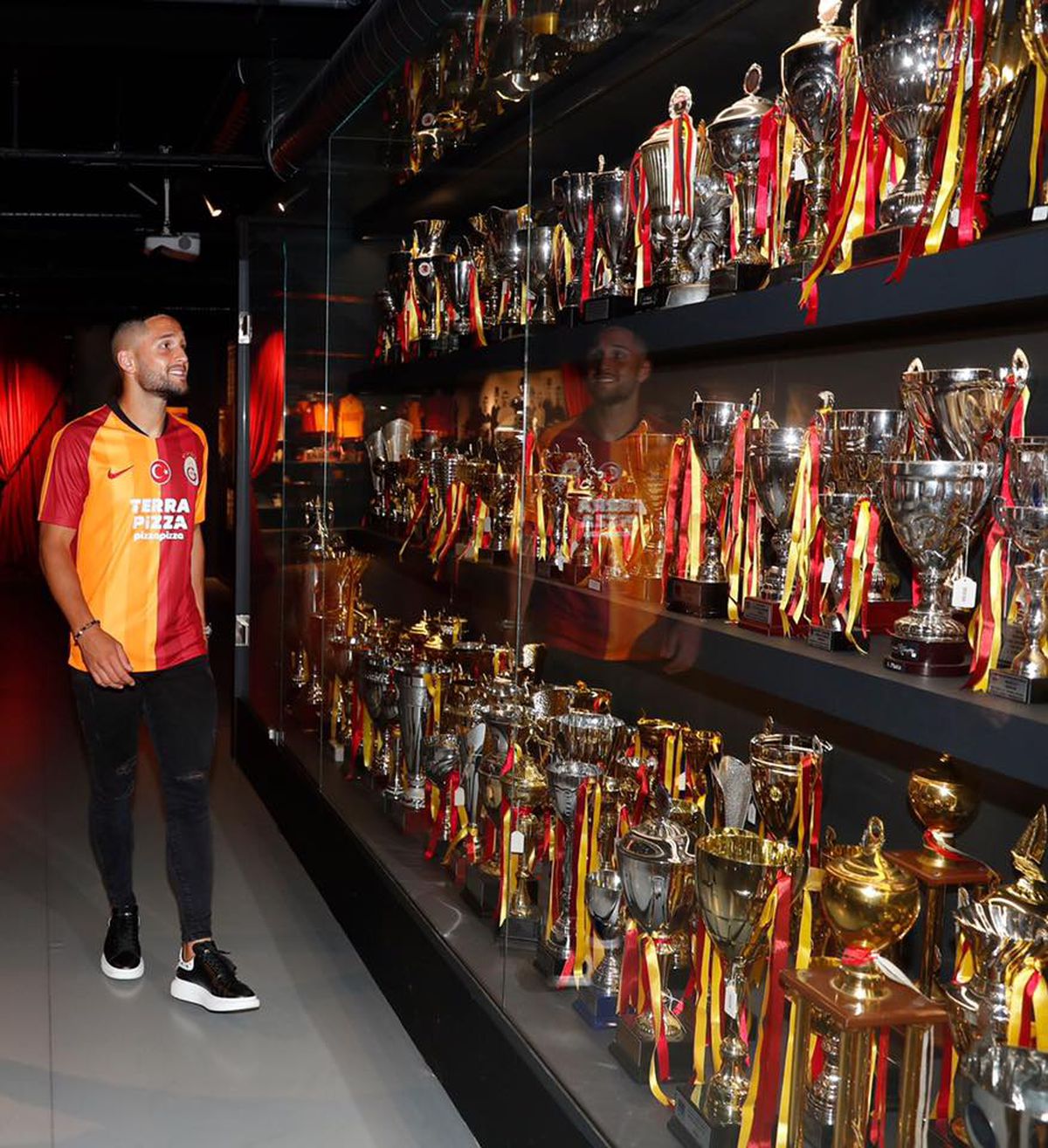 FOTO Florin Andone a semnat cu Galatasaray