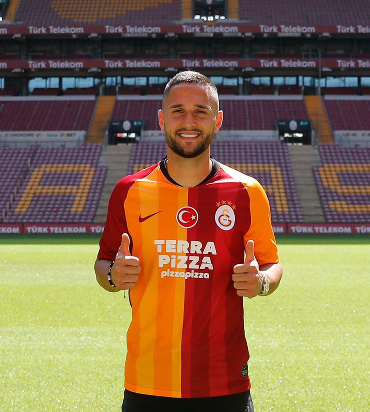 FOTO Florin Andone a semnat cu Galatasaray