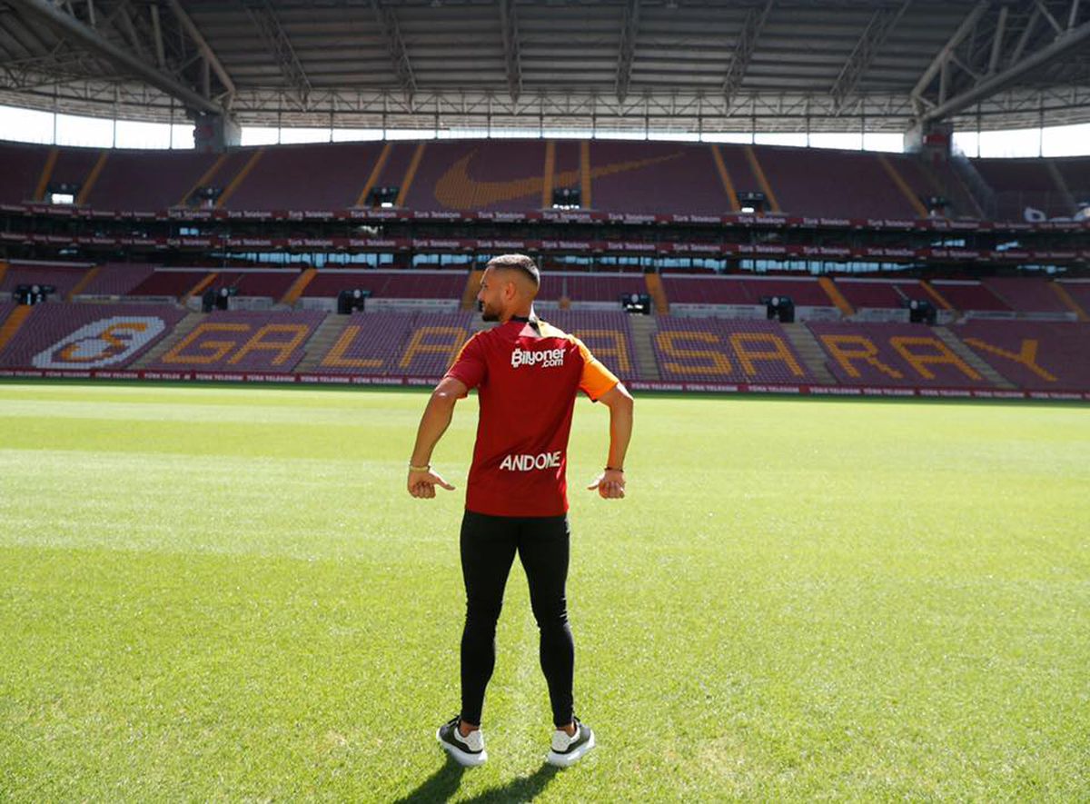 FOTO Florin Andone a semnat cu Galatasaray