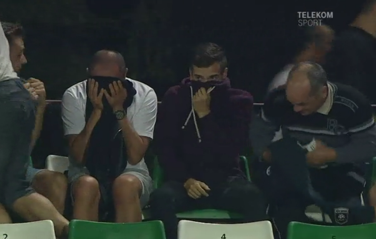 SEPSI - DINAMO 0-1 // VIDEO+FOTO Niciun meci fără incidente! Ultrașii lui Dinamo s-au bătut cu forțele de ordine și au fost evacuați cu gaze lacrimogene!