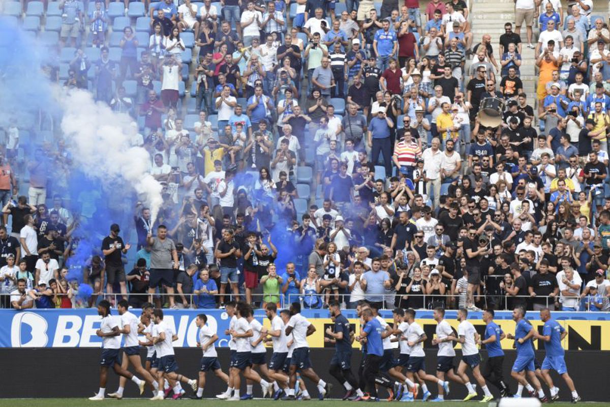 FOTO Sute de suporteri la primul antrenament al lui Victor Pițurcă la Craiova