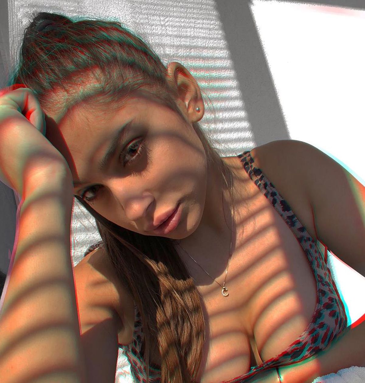 FOTO Răvășitoare! Ioana Timofeciuc a pozat sexy la Disneyland în timp ce Florinel Coman era în cantonament