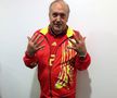 ROMÂNIA - SPANIA // FOTO EXCLUSIV Legendarul Manolo «el del Bombo», apariție de senzație pe Arena Națională: „Suntem apropiați, dar batem cu 2-1”