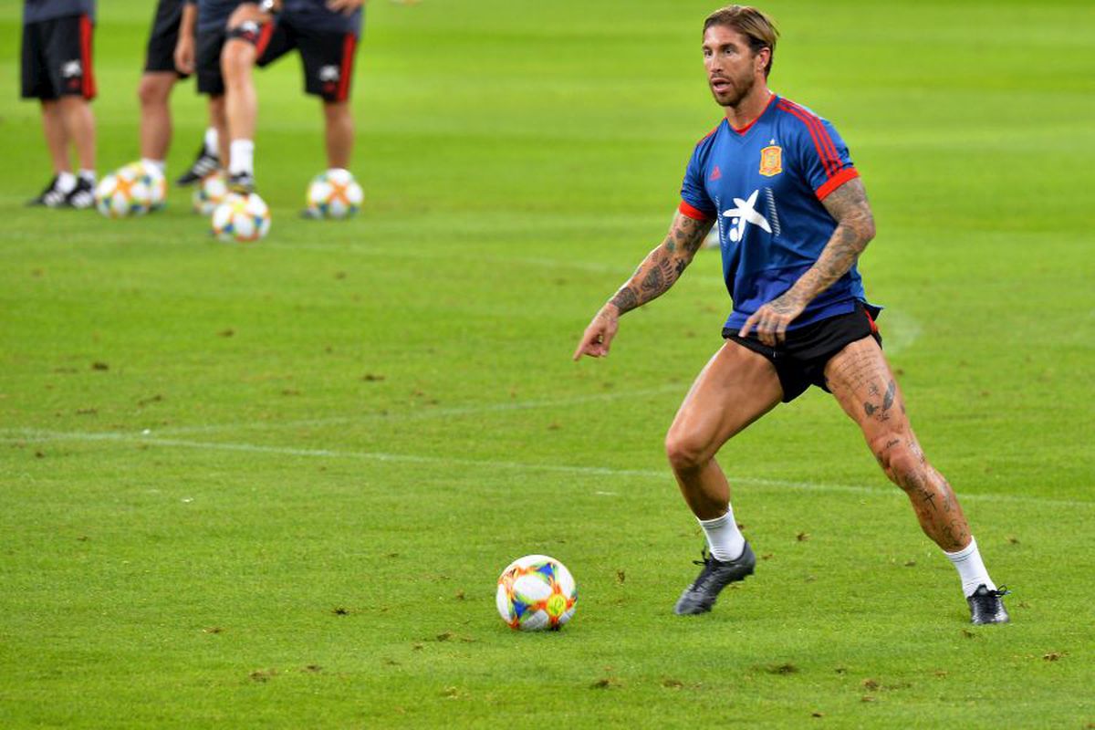 ROMÂNIA - SPANIA // VIDEO WOW! Sergio Ramos, execuție spectaculoasă pe Arena Națională: cum a înscris la antrenamentul oficial
