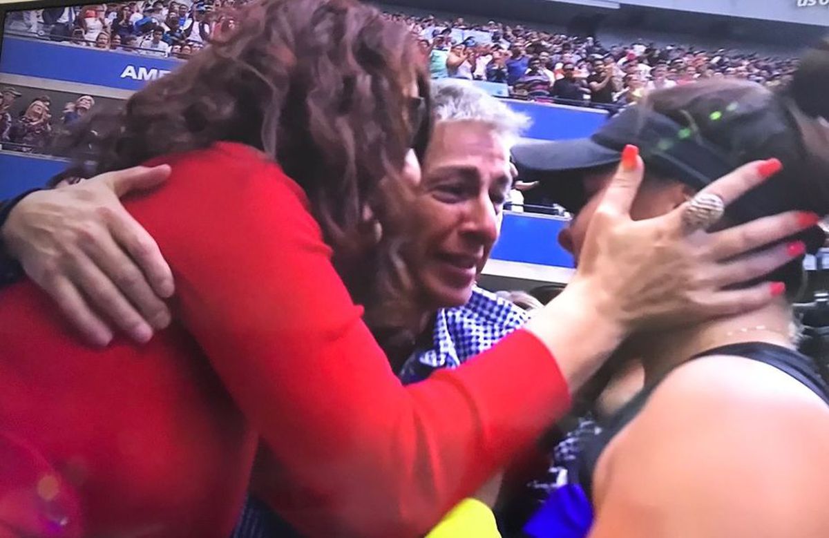 FOTO Cum a reacționat Bianca Andreescu când un jurnalist i-a spus că îi place de mama ei: „O iubești?”