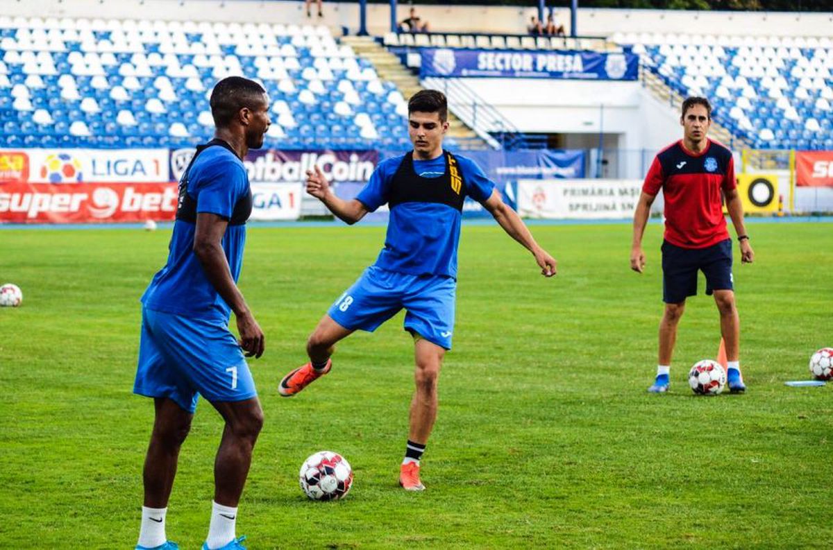 EXCLUSIV Omul care i-a lipsit lui Mihai Teja la FCSB! Preparatorul fizic Jose Luis Schneider, despre secretul succesului la Iași + Cum vede meciul România - Spania