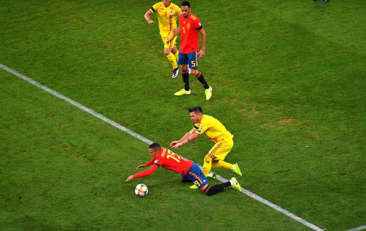 ROMÂNIA - SPANIA 1-2 // FOTO „Tricolorii” ratează DRAMATIC un punct în fața Spaniei! Cum arată ACUM clasamentul grupei