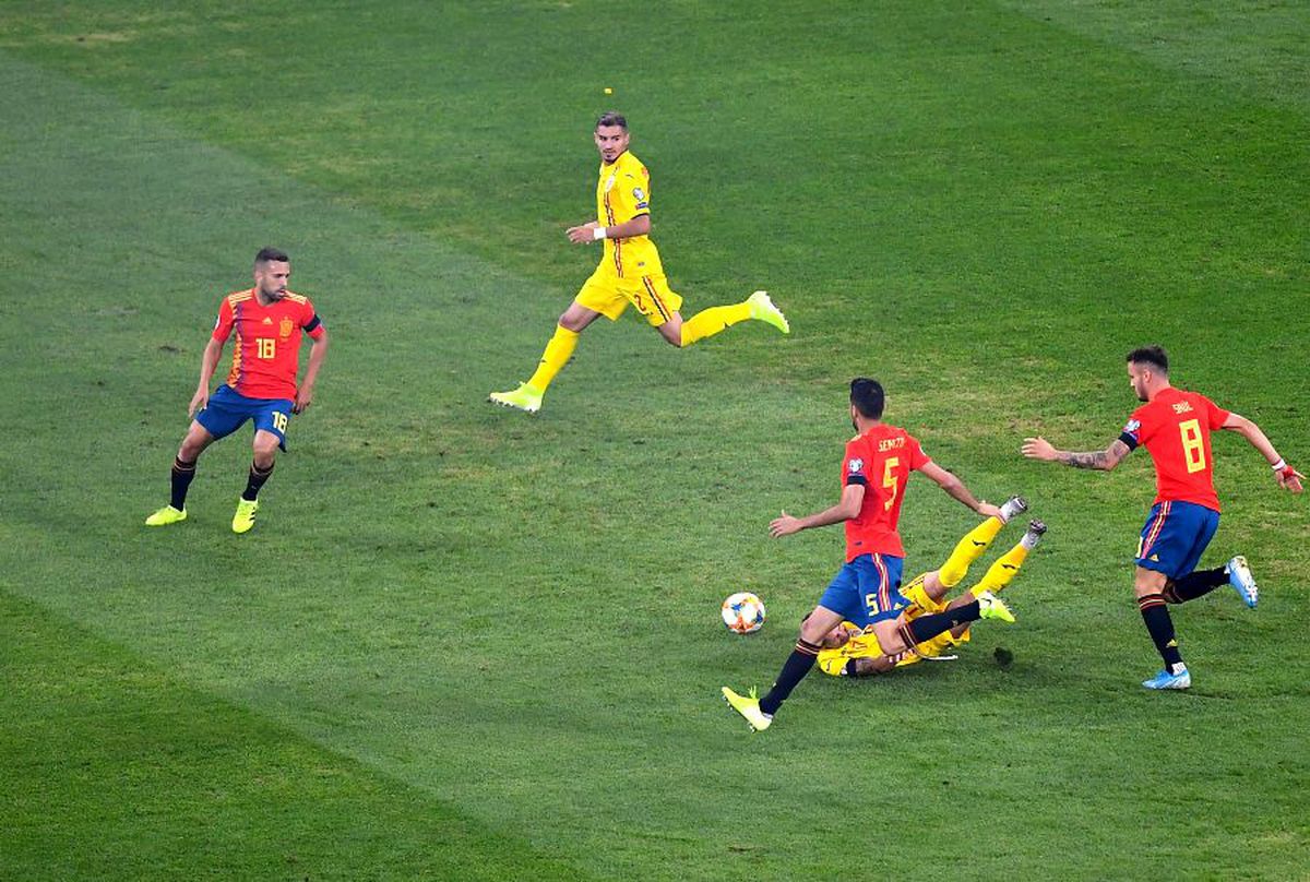 ROMÂNIA - SPANIA 1-2 // FOTO „Tricolorii” ratează DRAMATIC un punct în fața Spaniei! Cum arată ACUM clasamentul grupei