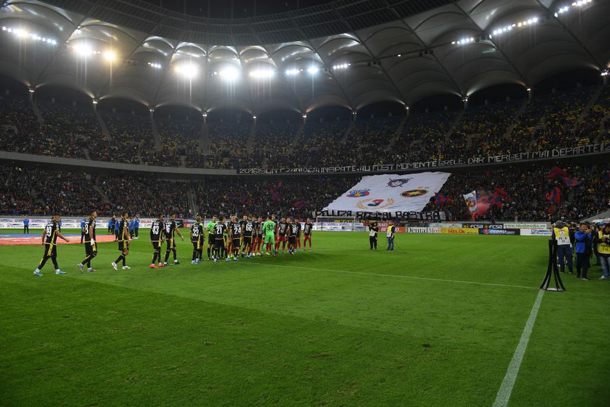 FCSB - DINAMO // FOTO Gest superb al jucătorilor de la FCSB » Tricouri dedicate suporterului decedat