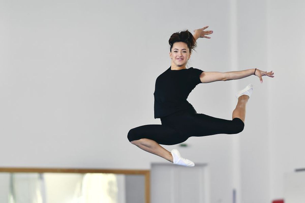 VIDEO+FOTO Larisa Iordache, după doi ani cu trei operații, două nereușite, și mii de ore de recuperare: „Gimnastica este, încă, modul meu de a trăi”