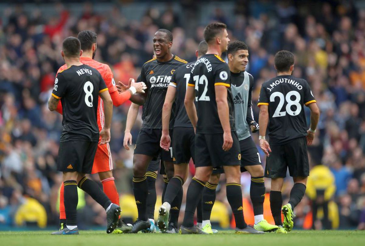 MANCHESTER CITY - WOLVES 0-2 // Șoc în Premier League: City bătută clar acasă! Guardiola, executat de un fost jucător al Barcelonei! » Diferență imensă în clasament