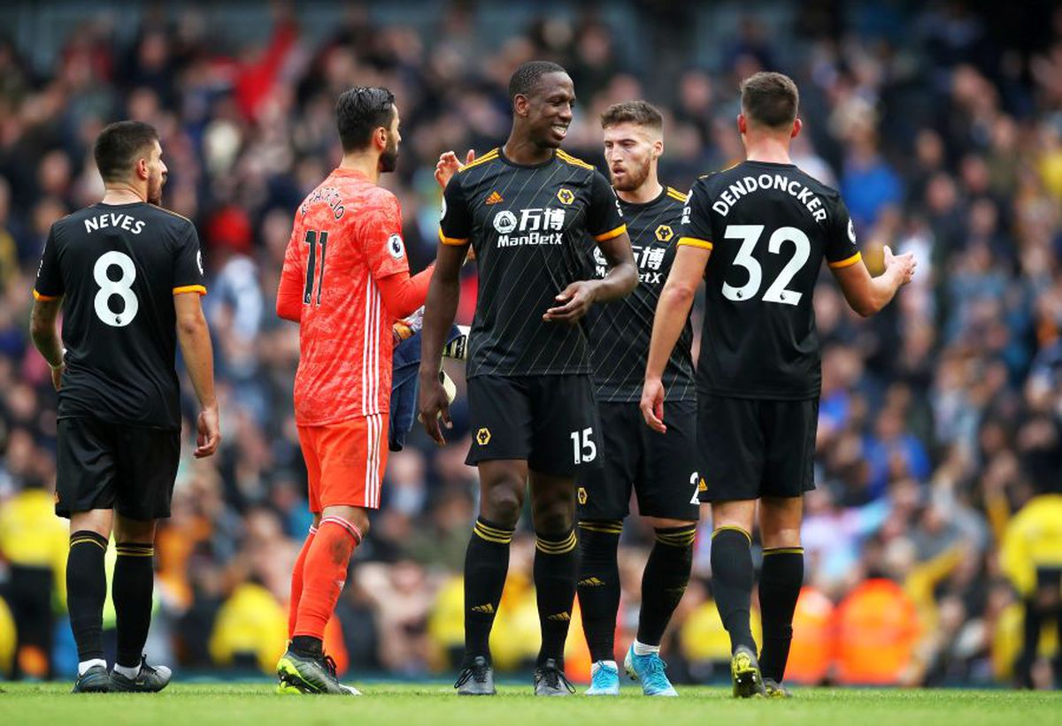 MANCHESTER CITY - WOLVES 0-2 // Șoc în Premier League: City bătută clar acasă! Guardiola, executat de un fost jucător al Barcelonei! » Diferență imensă în clasament