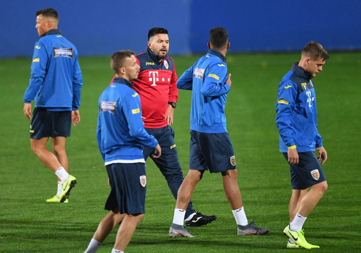 FEROE - ROMÂNIA // FOTO+VIDEO Cosmin Contra și-a continuat meciul cu jurnaliștii: „Dar de ce mă întrebați asta?”