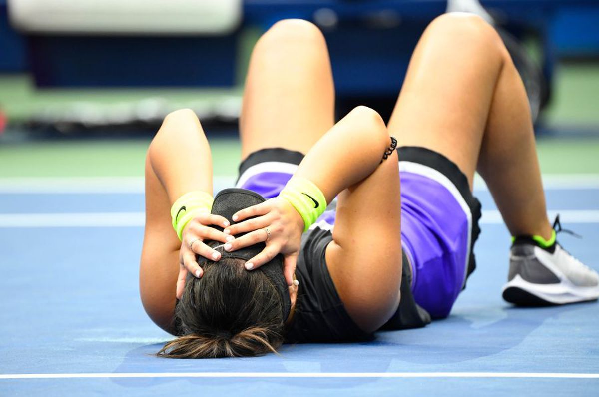BIANCA ANDREESCU - SERENA WILLIAMS 6-3, 7-5 // FOTO+VIDEO Bianca Andreescu reușește o victorie SENZAȚIONALĂ în fața Serenei Williams și câștigă US Open!