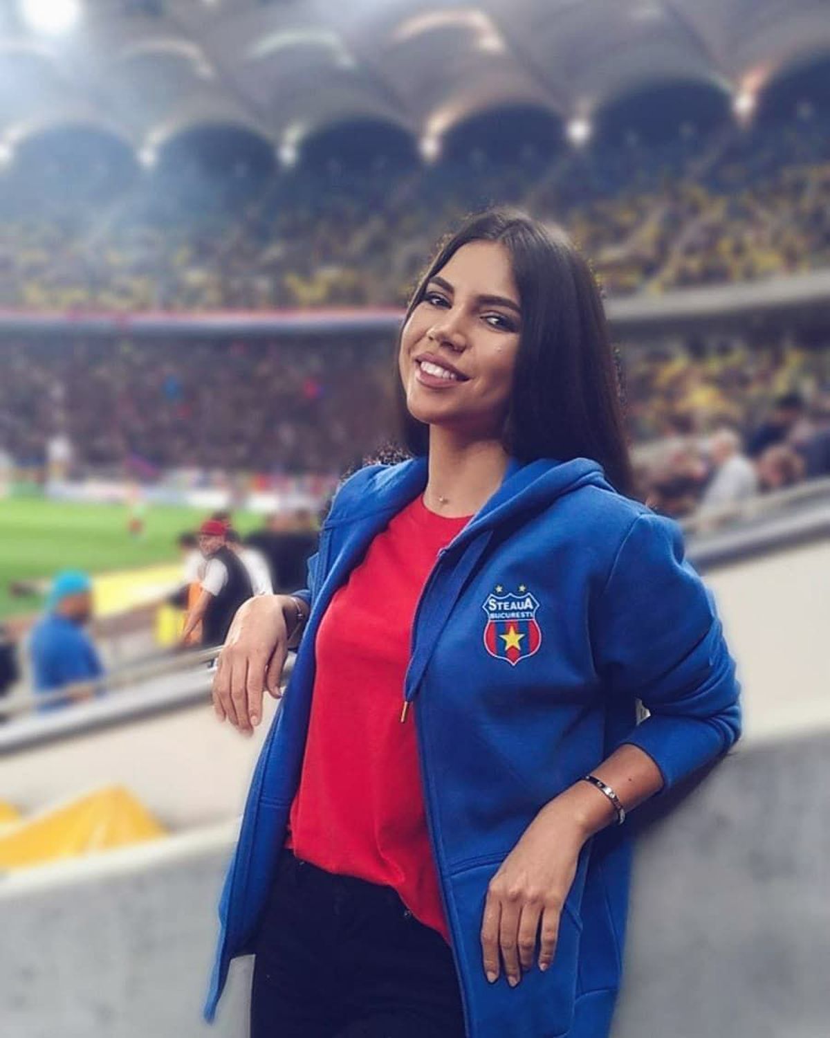 CFR CLUJ - FCSB. FOTO Mădălina, cea mai mare fană FCSB: „Sunt din Ardeal, dar nu țin cu CFR”