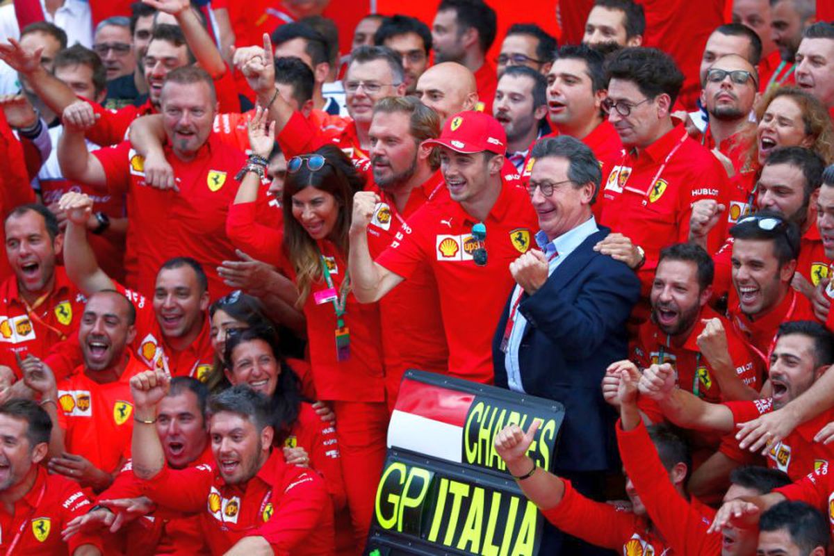 FORMULA 1 // VIDEO Charles Leclerc a declanșat sărbătoarea în Italia: victorie Ferrari la Monza după o pauză de nouă ani