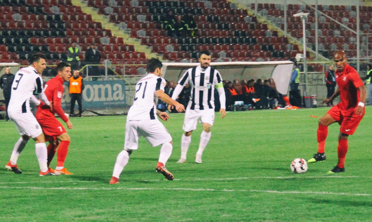 FOTO ASTRA - HERMANNSTADT 0-0