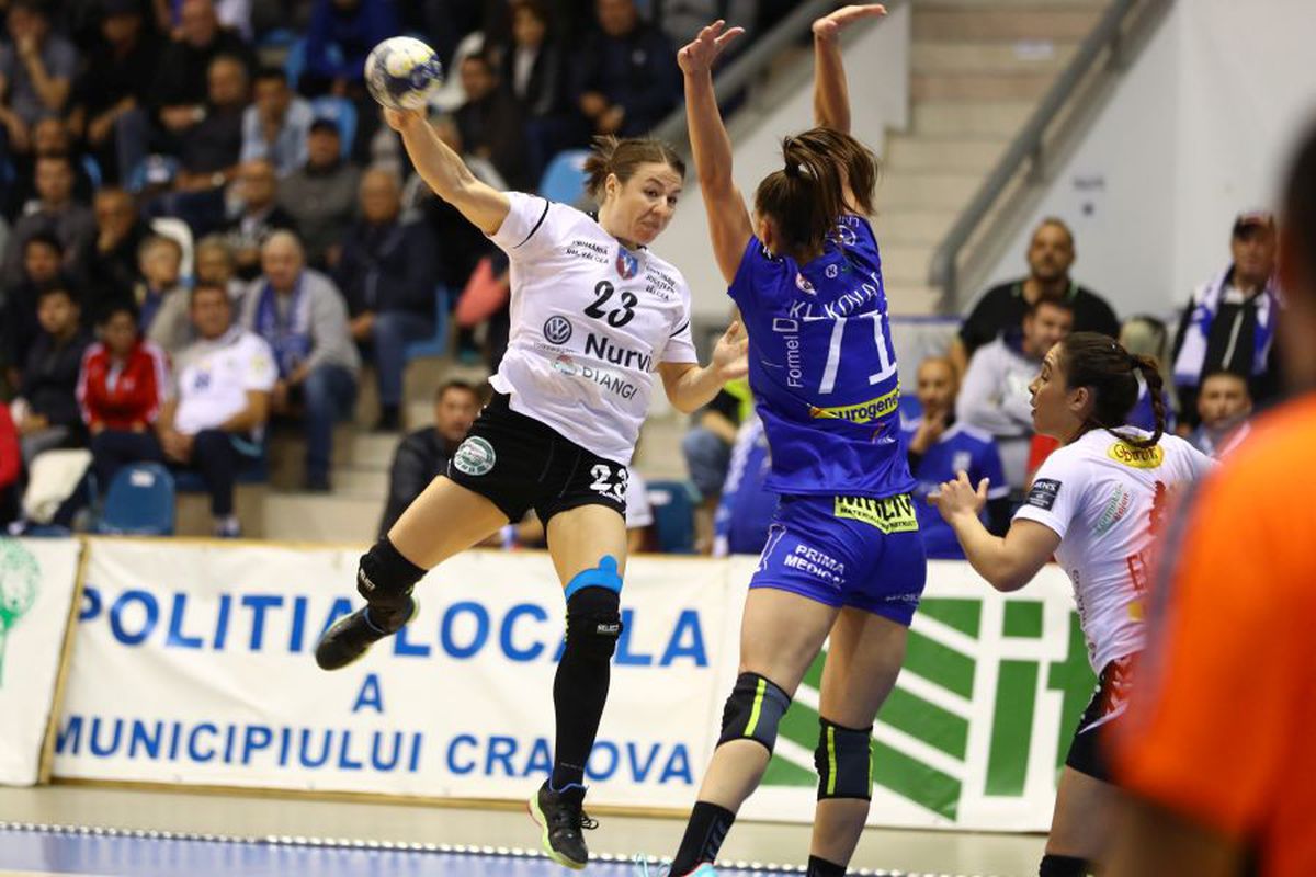 SCM Craiova - SCM Rm. Vâlcea 23-27 // GALERIE FOTO Campioana, victorie fără emoții în „Derby de Oltenia”