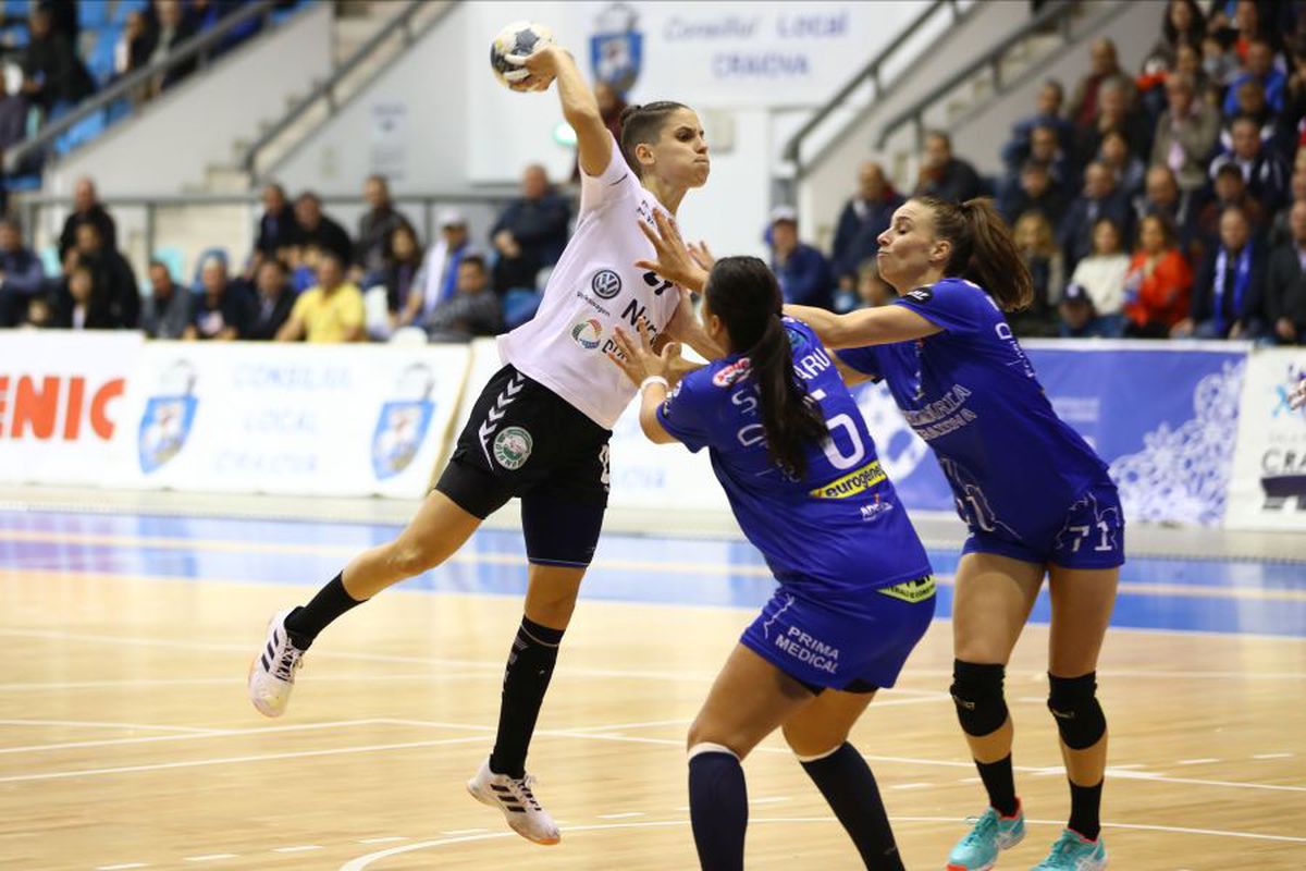 SCM Craiova - SCM Rm. Vâlcea 23-27 // GALERIE FOTO Campioana, victorie fără emoții în „Derby de Oltenia”