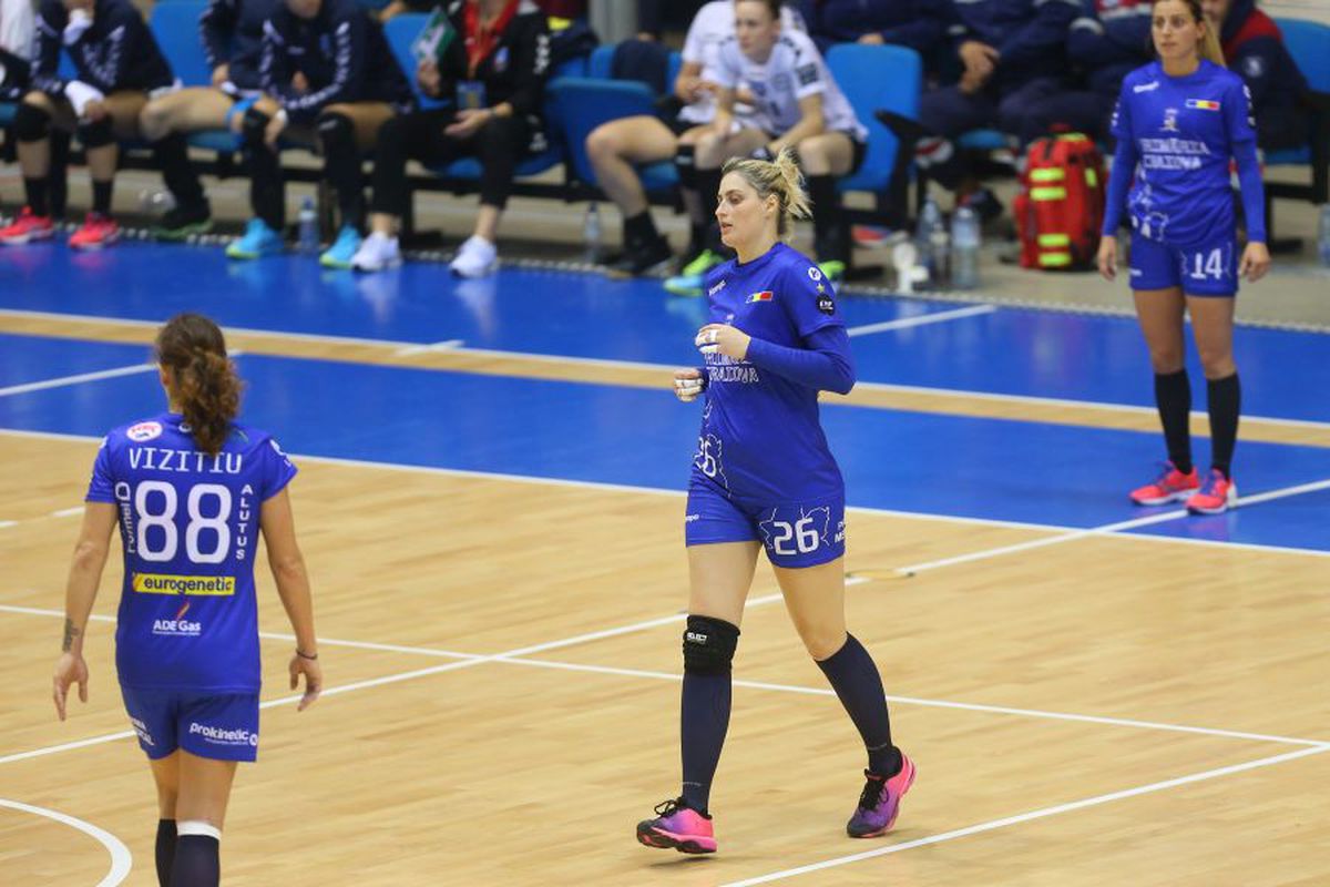 SCM Craiova - SCM Rm. Vâlcea 23-27 // GALERIE FOTO Campioana, victorie fără emoții în „Derby de Oltenia”