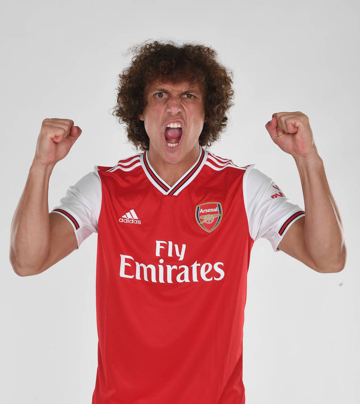 David Luiz a semnat cu Arsenal