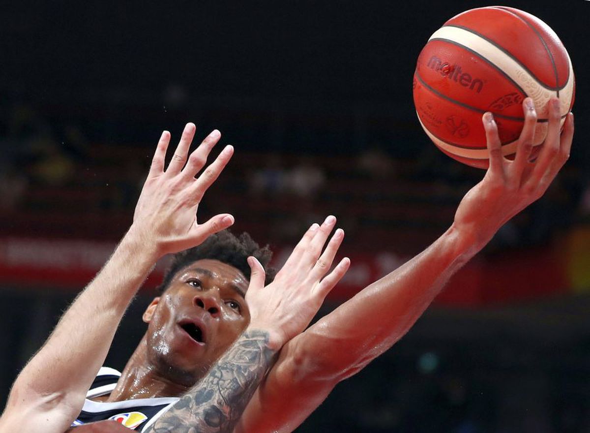 CAMPIONATUL MONDIAL DE BASCHET // S-au decis sferturile de finală