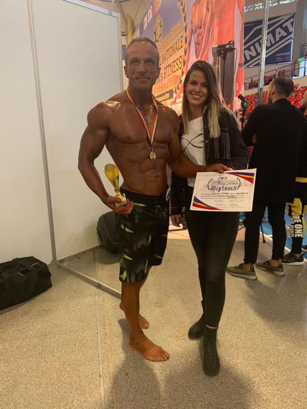 GALERIE FOTO Florentin Corbeanu e „Ronnie Coleman de România” » Polițist oltean, campion național de culturism la 49 de ani!