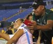 Scene scandaloase! Un suporter a agresat sexual o fotbalistă în timpul meciului