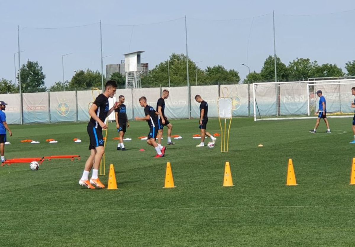 FCSB // VIDEO Absență importantă de la antrenamentul celor de la FCSB! Florin Tănase nu s-a pregătit alături de colegii săi