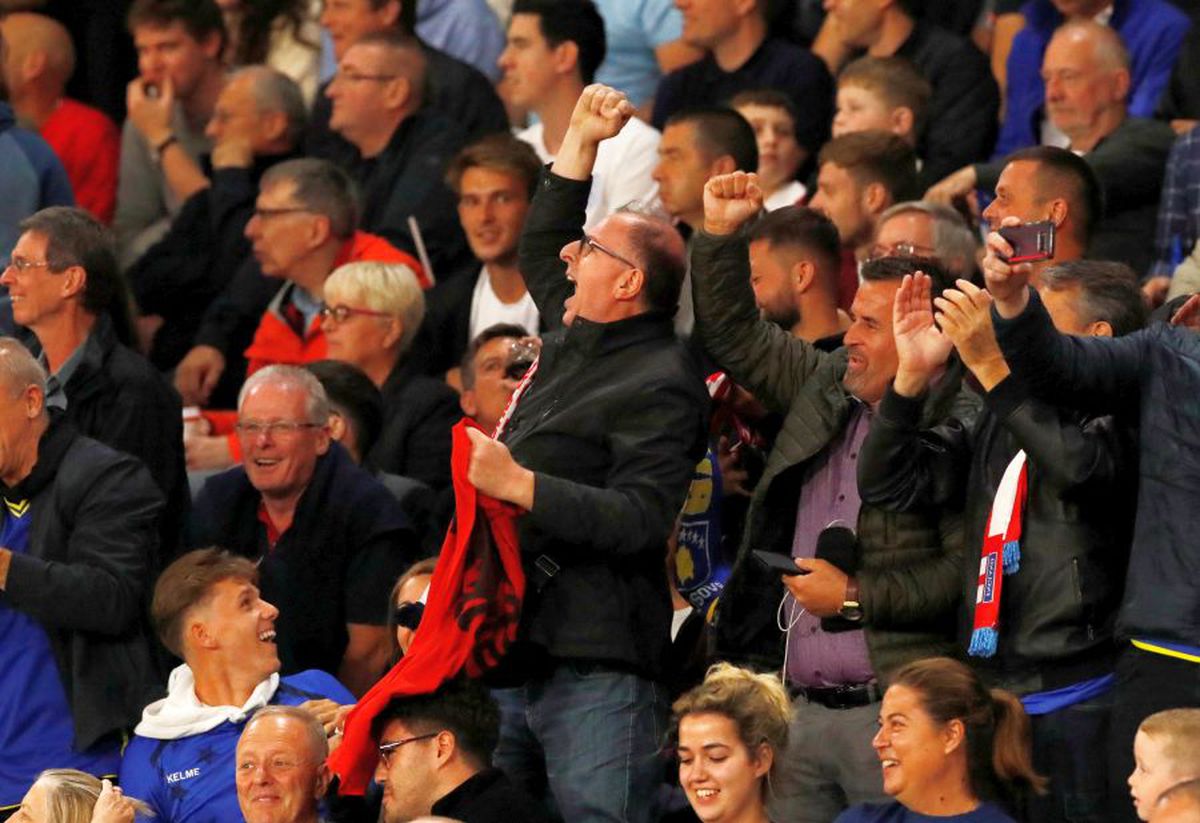 VIDEO+FOTO Kosovo deschide scorul cu Anglia, după o greșeală incredibilă a lui Michael Keane