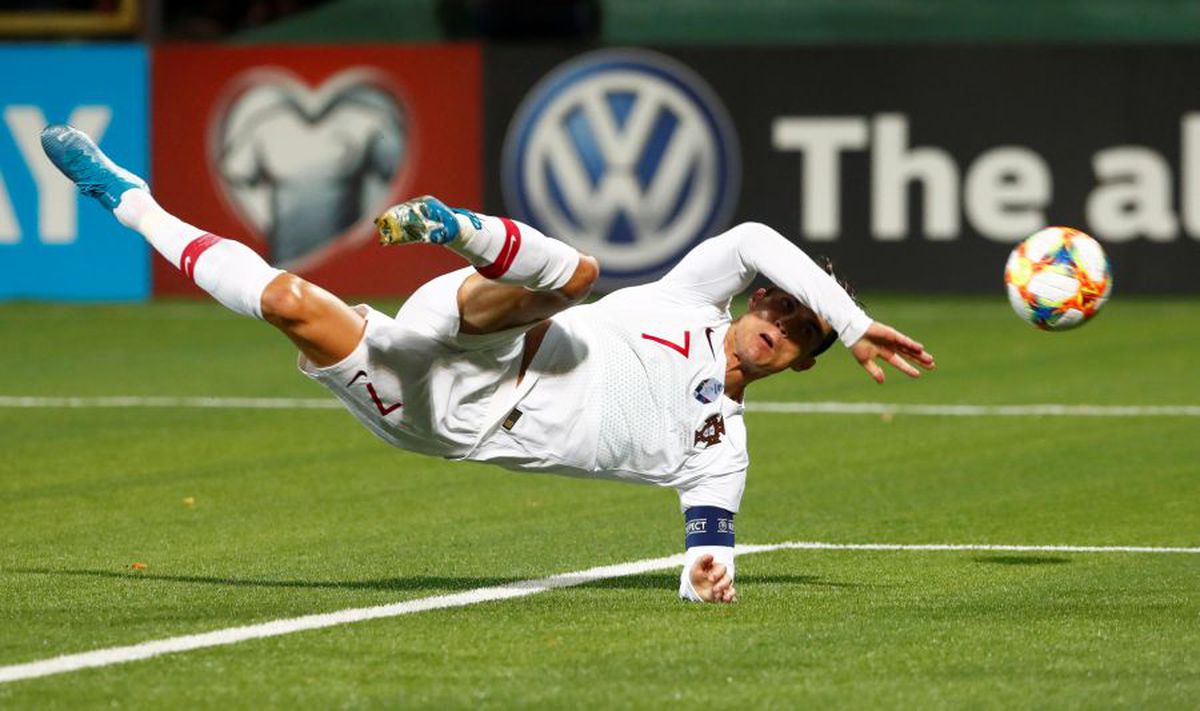 PRELIMINARII EURO 2020 // FOTO Seară de excepție cu 34 de goluri! OPT s-au marcat în Anglia - Kosovo, victorii fără emoții pentru Franța și Portugalia + surpriză mare provocată de Albania