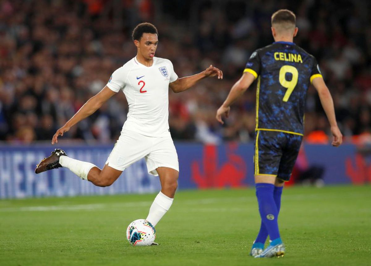 PRELIMINARII EURO 2020 // FOTO Seară de excepție cu 34 de goluri! OPT s-au marcat în Anglia - Kosovo, victorii fără emoții pentru Franța și Portugalia + surpriză mare provocată de Albania