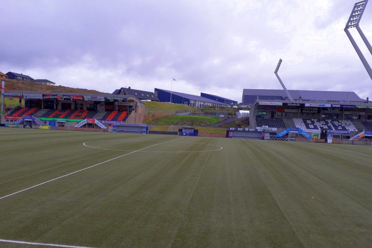 FEROE - ROMÂNIA // FOTO + VIDEO Reportaj GSP în Feroe: povestea cluburilor rivale care împart același stadion + la ce proiect lucrează de zor feroezii