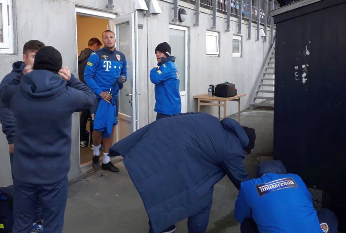 FEROE - ROMÂNIA // FOTO Naționala lui Contra a susținut antrenamentul pe vânt și frig