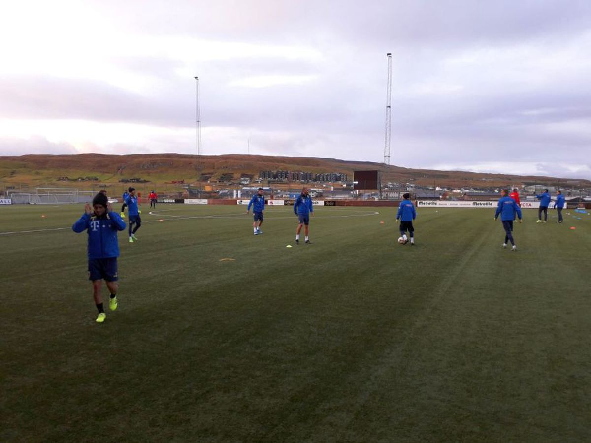 FEROE - ROMÂNIA // VIDEO+FOTO „Tricolorii” lui Contra au susținut antrenamentul pe vânt și frig
