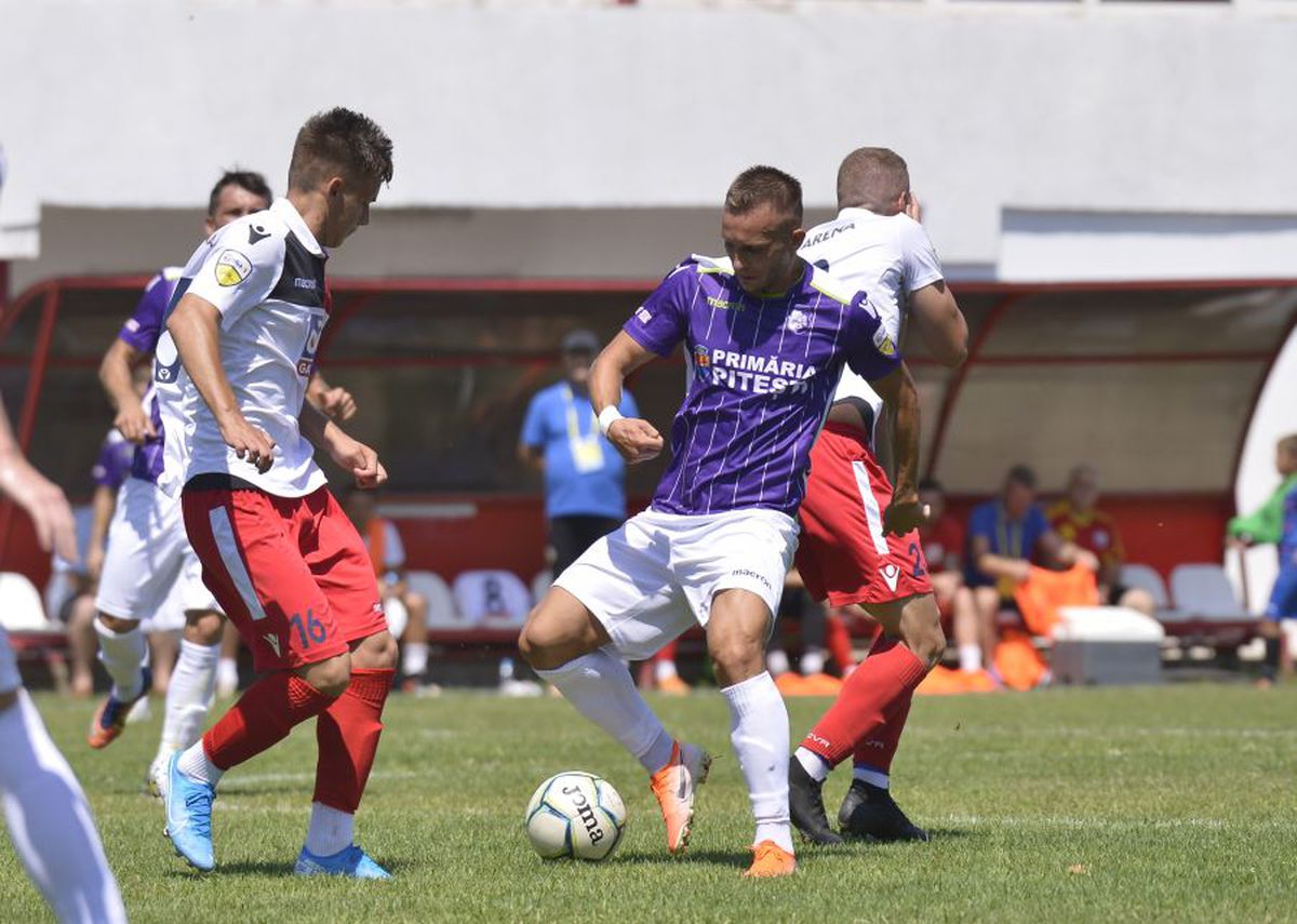 LIGA 2 // VIDEO+FOTO » U Cluj și FC Argeș, victorii la scor de neprezentare!