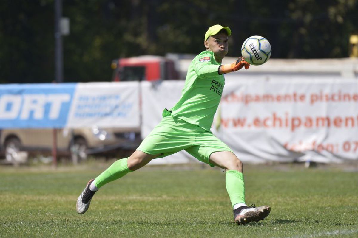 LIGA 2 // VIDEO+FOTO » U Cluj și FC Argeș, victorii la scor de neprezentare!
