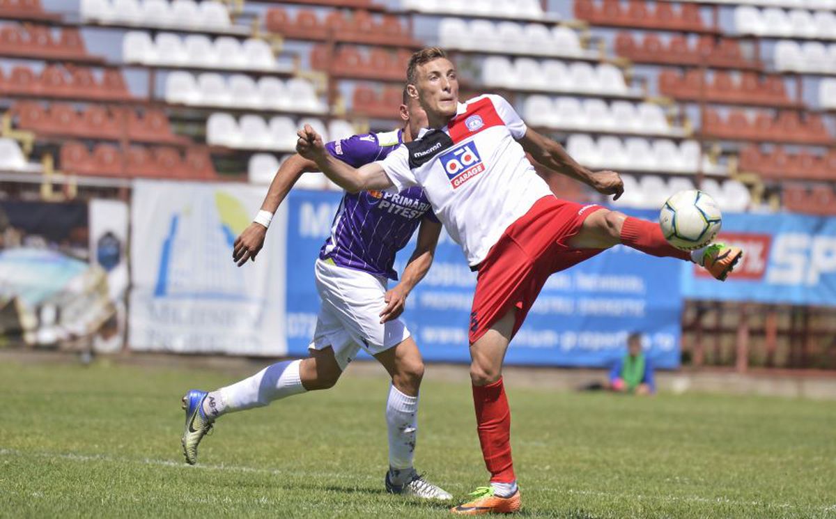 LIGA 2 // VIDEO+FOTO » U Cluj și FC Argeș, victorii la scor de neprezentare!