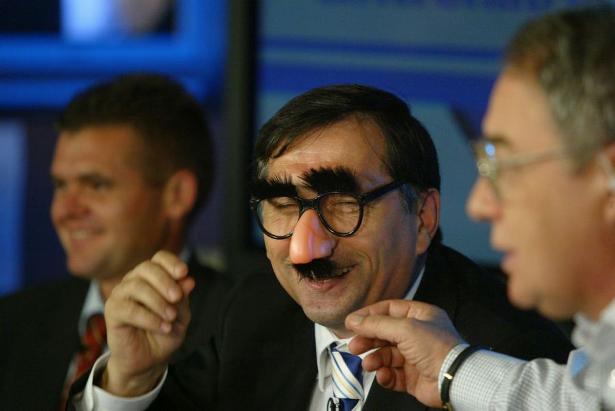 FOTO Invitați de marcă, asistente sexy și analiza tuturor meciurilor » Imagini de colecție de la „Procesul Etapei”