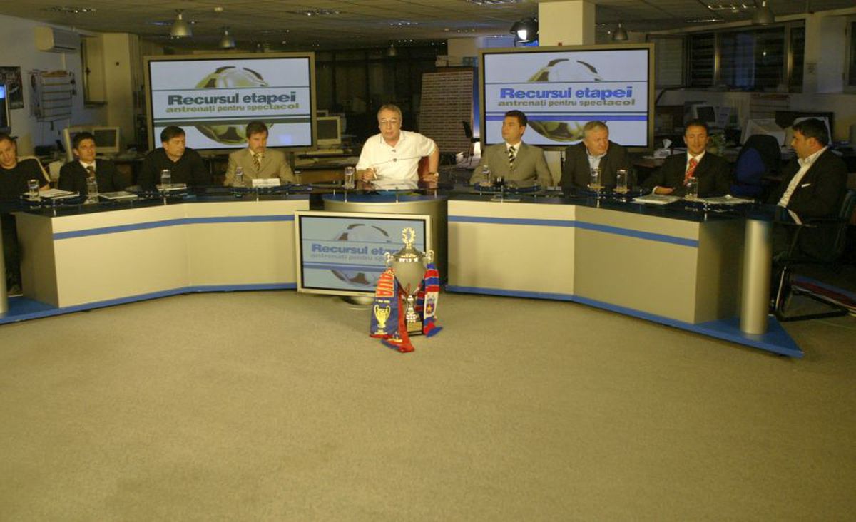 FOTO Invitați de marcă, asistente sexy și analiza tuturor meciurilor » Imagini de colecție de la „Procesul Etapei”